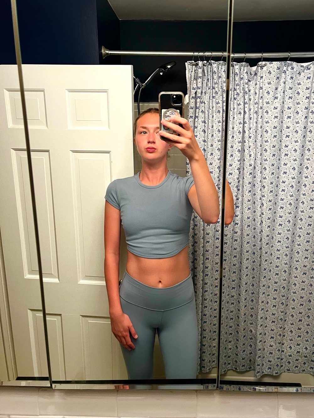 ALO Yoga Workout Set Size Small Seafoam